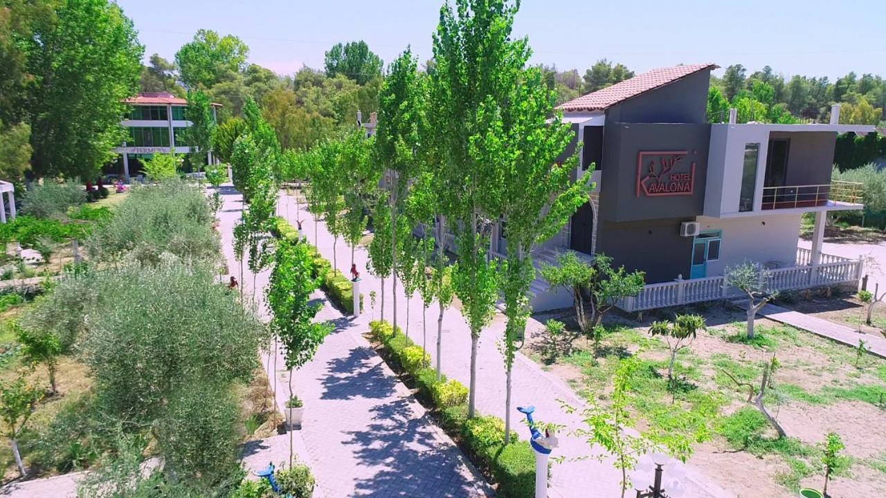 Kavalona Park Hotel Vlore Exterior photo