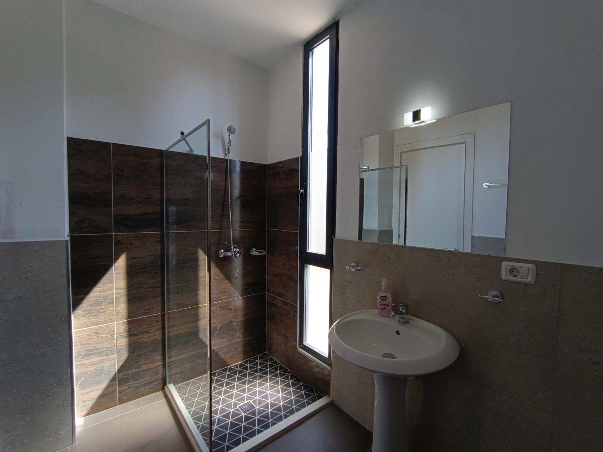 Kavalona Park Hotel Vlore Room photo