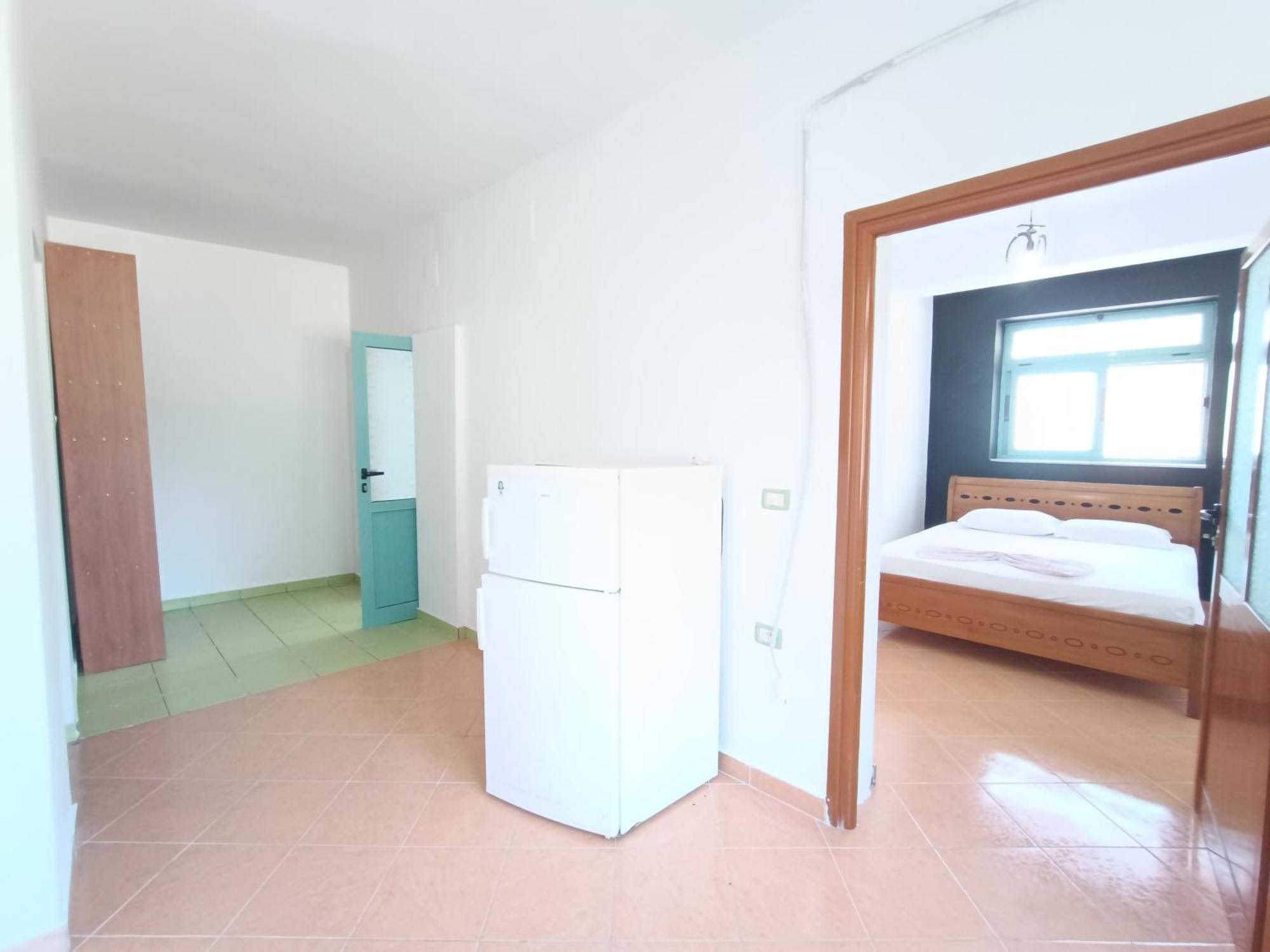 Kavalona Park Hotel Vlore Room photo